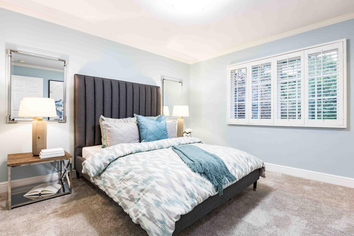 Detail Gallery Image 32 of 41 For 6 Sargent Ln, Atherton,  CA 94027 - 7 Beds | 5/2 Baths