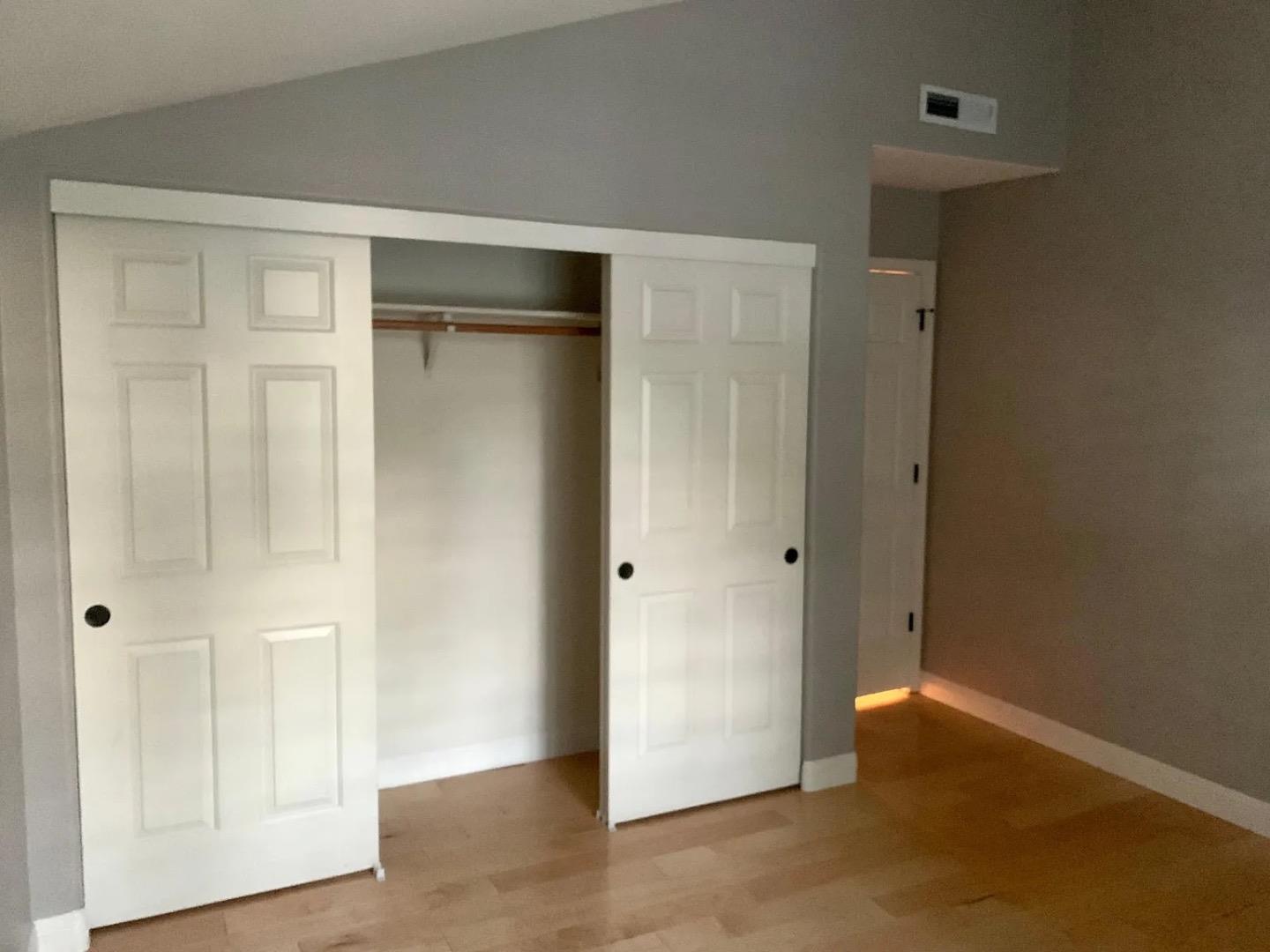Detail Gallery Image 30 of 47 For 121 Orchard Oak Cir, Campbell,  CA 95008 - 3 Beds | 2/1 Baths