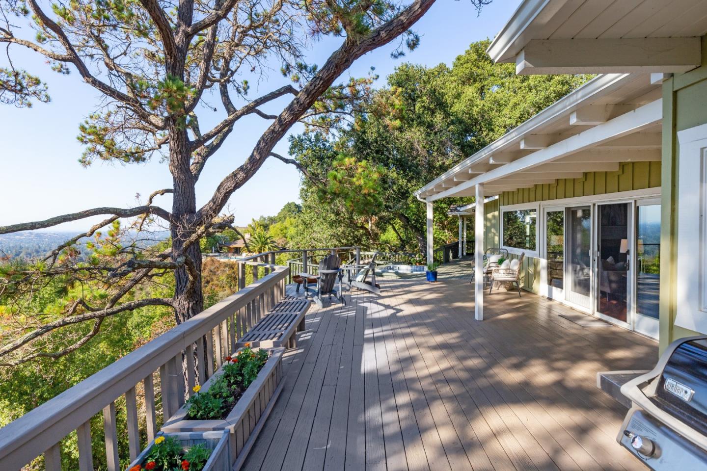 Detail Gallery Image 13 of 44 For 16050 Overlook Dr, Los Gatos,  CA 95030 - 2 Beds | 2 Baths