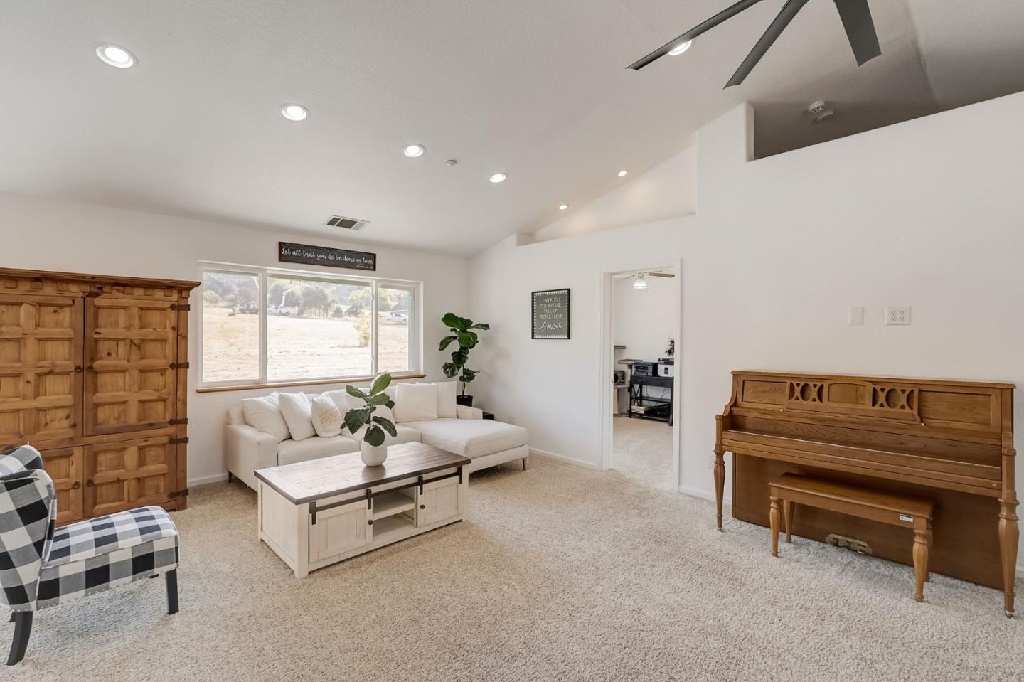 Detail Gallery Image 12 of 51 For 7536 Pleasants Valley Rd, Vacaville,  CA 95688 - 4 Beds | 2/1 Baths