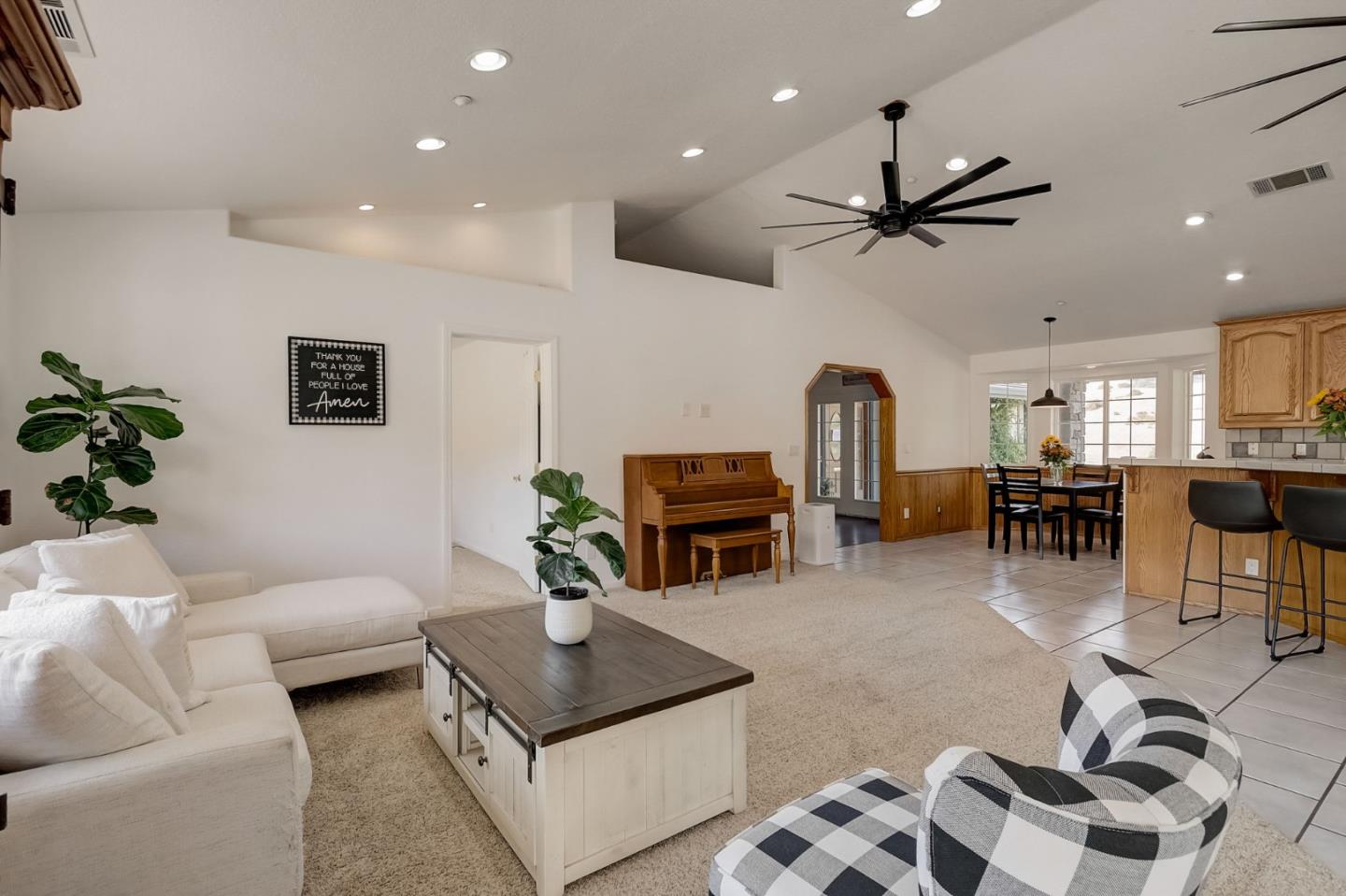 Detail Gallery Image 13 of 51 For 7536 Pleasants Valley Rd, Vacaville,  CA 95688 - 4 Beds | 2/1 Baths