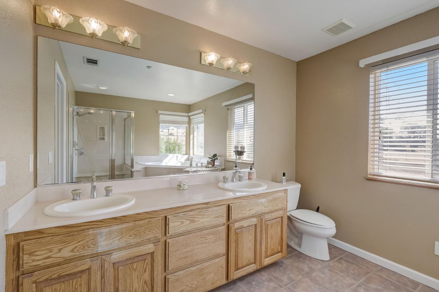 Detail Gallery Image 26 of 51 For 7536 Pleasants Valley Rd, Vacaville,  CA 95688 - 4 Beds | 2/1 Baths