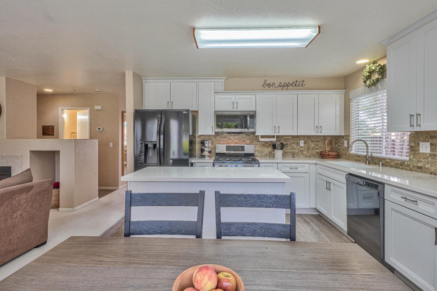 418  Zinfandel Way