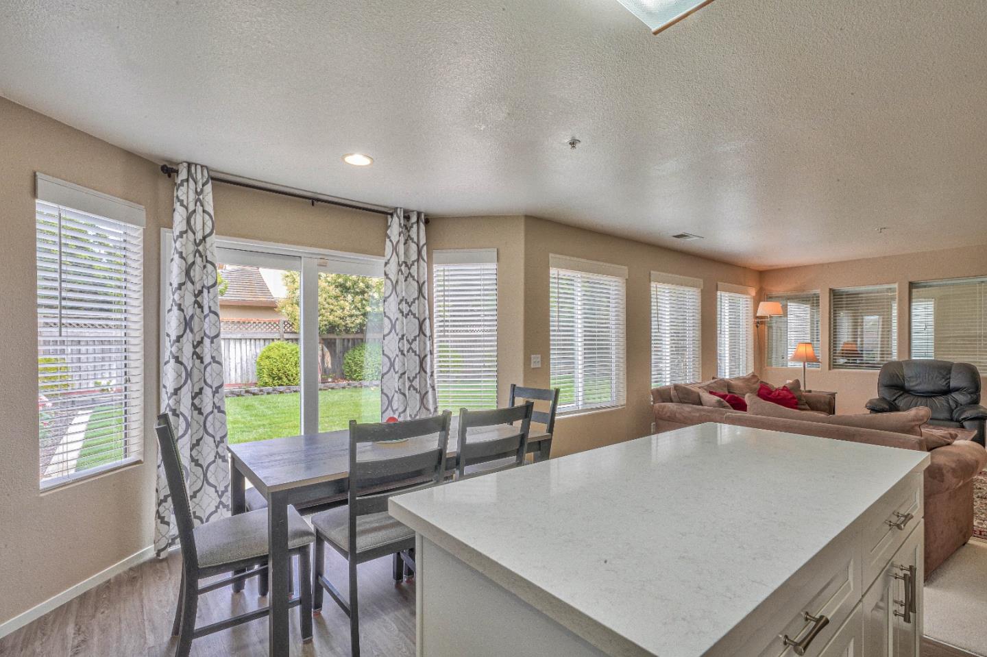 418  Zinfandel Way