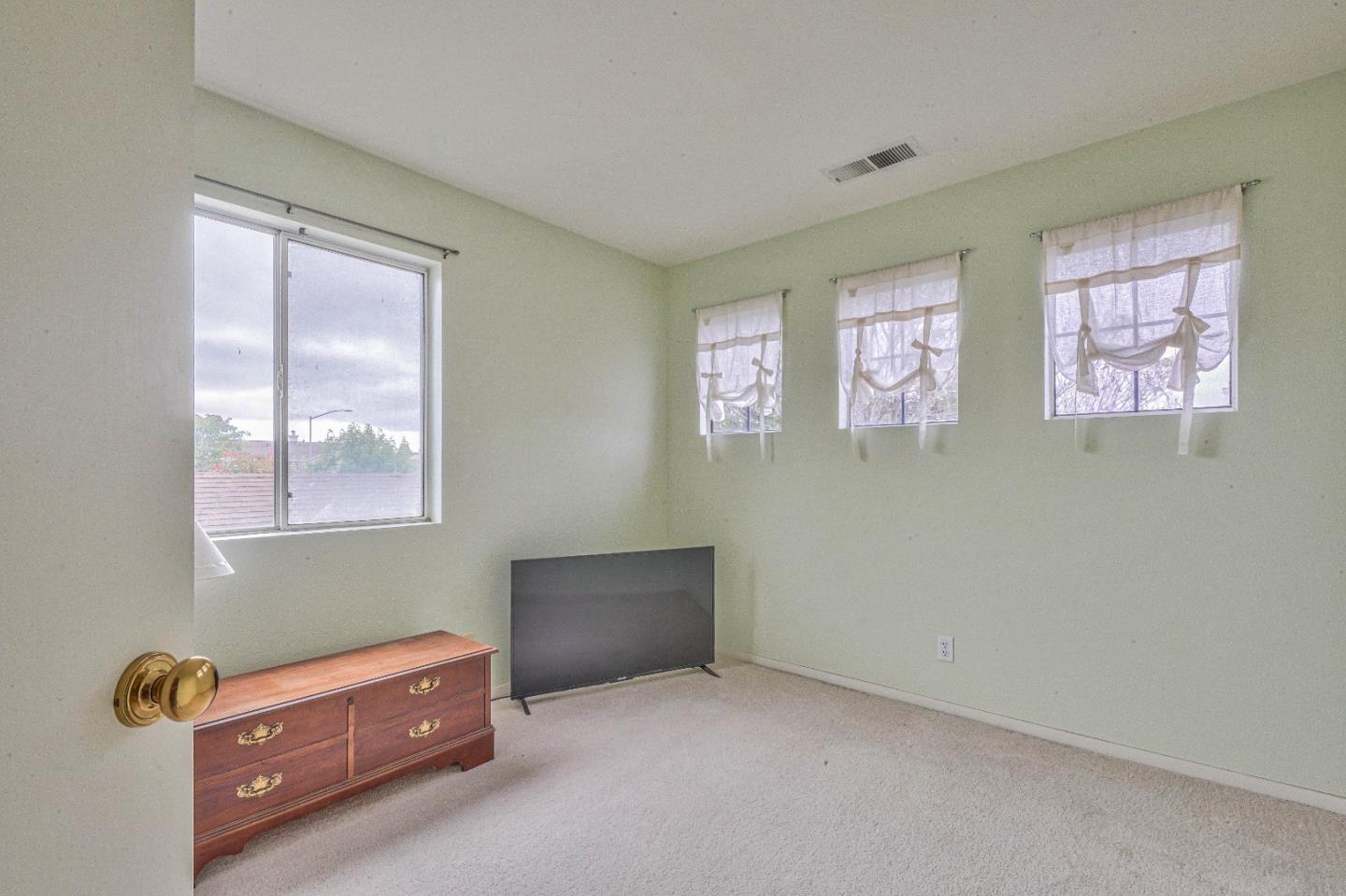 418  Zinfandel Way