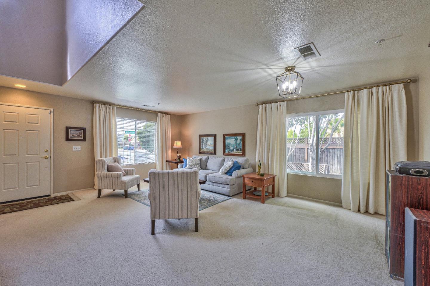 418  Zinfandel Way