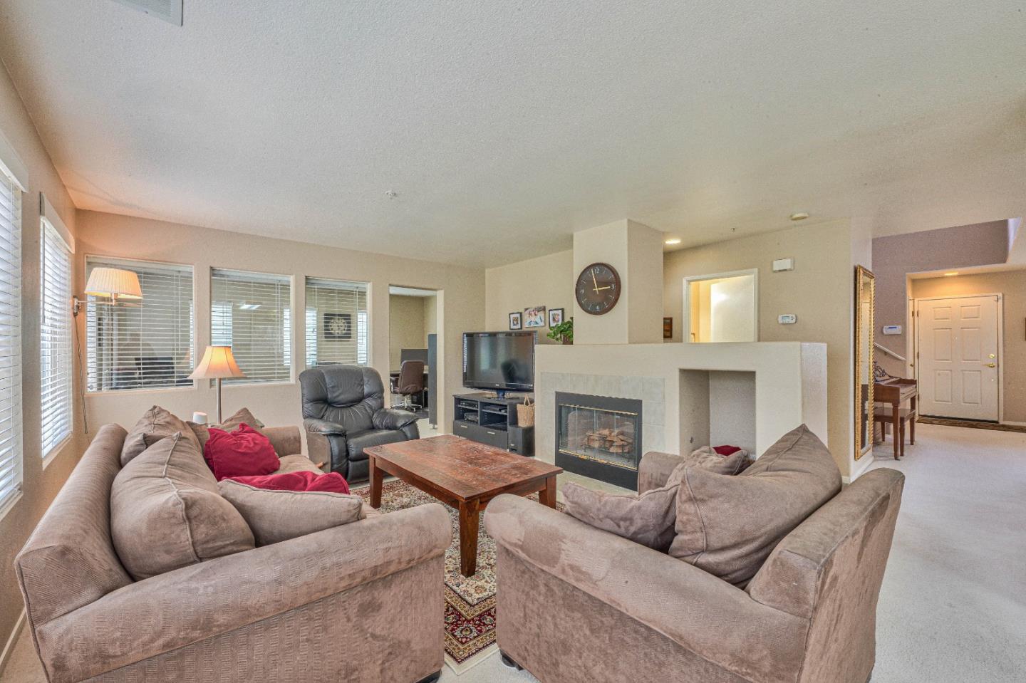 418  Zinfandel Way