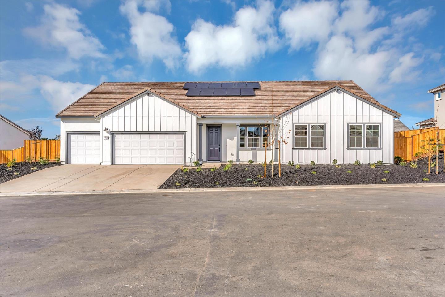 Photo of 263 Vienna Wy in Hollister, CA
