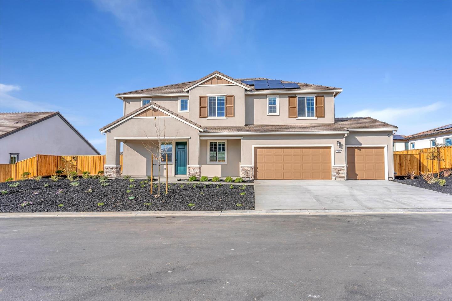 Detail Gallery Image 1 of 1 For 253 Vienna Way, Hollister,  CA 95023 - 4 Beds | 3/1 Baths