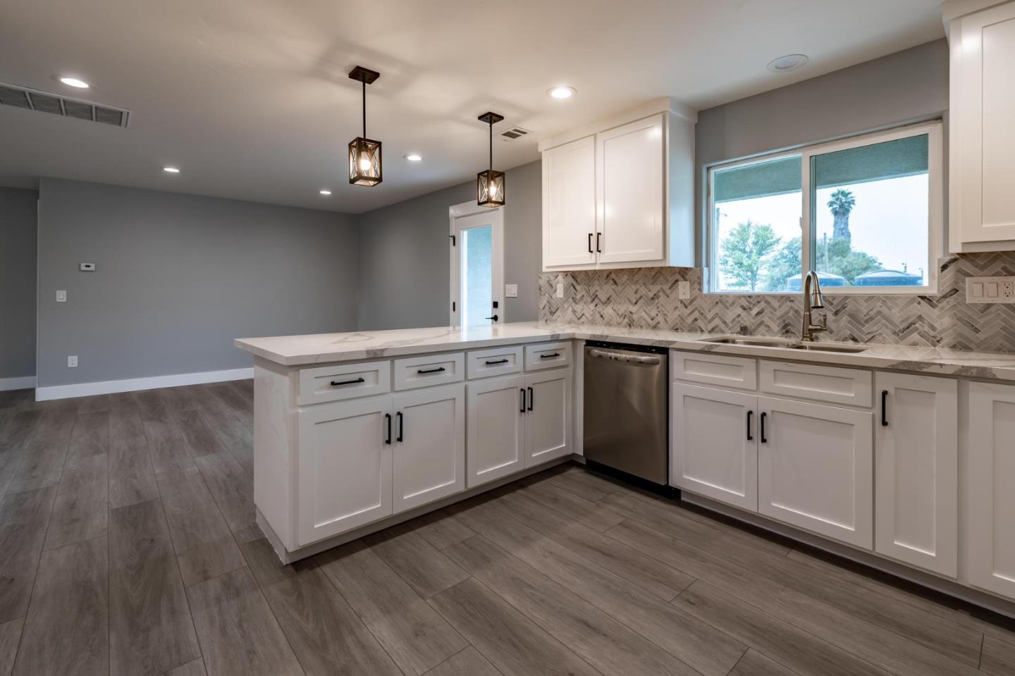 Detail Gallery Image 10 of 36 For 7530 Lovers Ln, Hollister,  CA 95023 - 2 Beds | 1 Baths