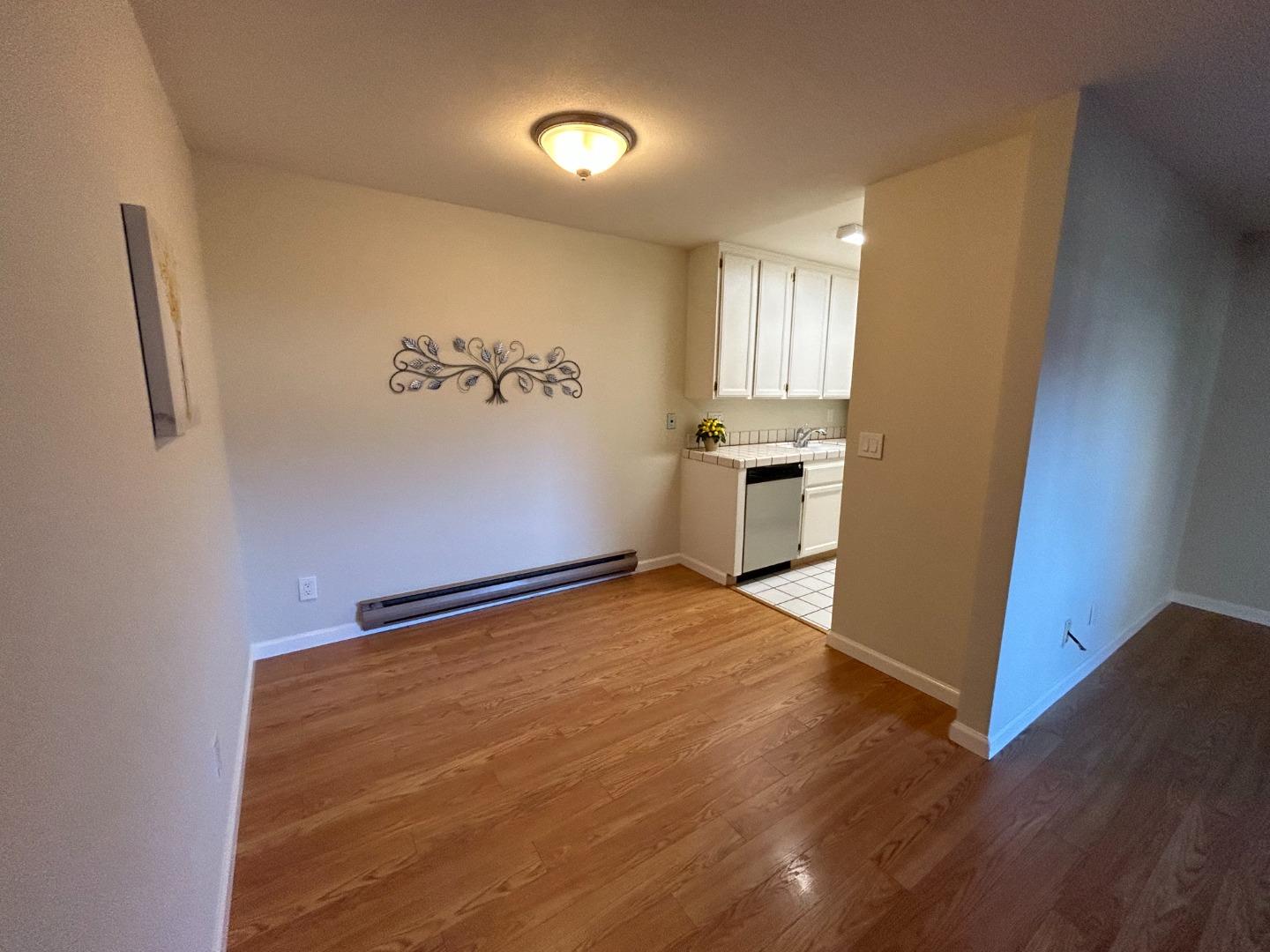 Detail Gallery Image 3 of 16 For 3593 S Bascom Ave #20,  Campbell,  CA 95008 - 1 Beds | 1 Baths