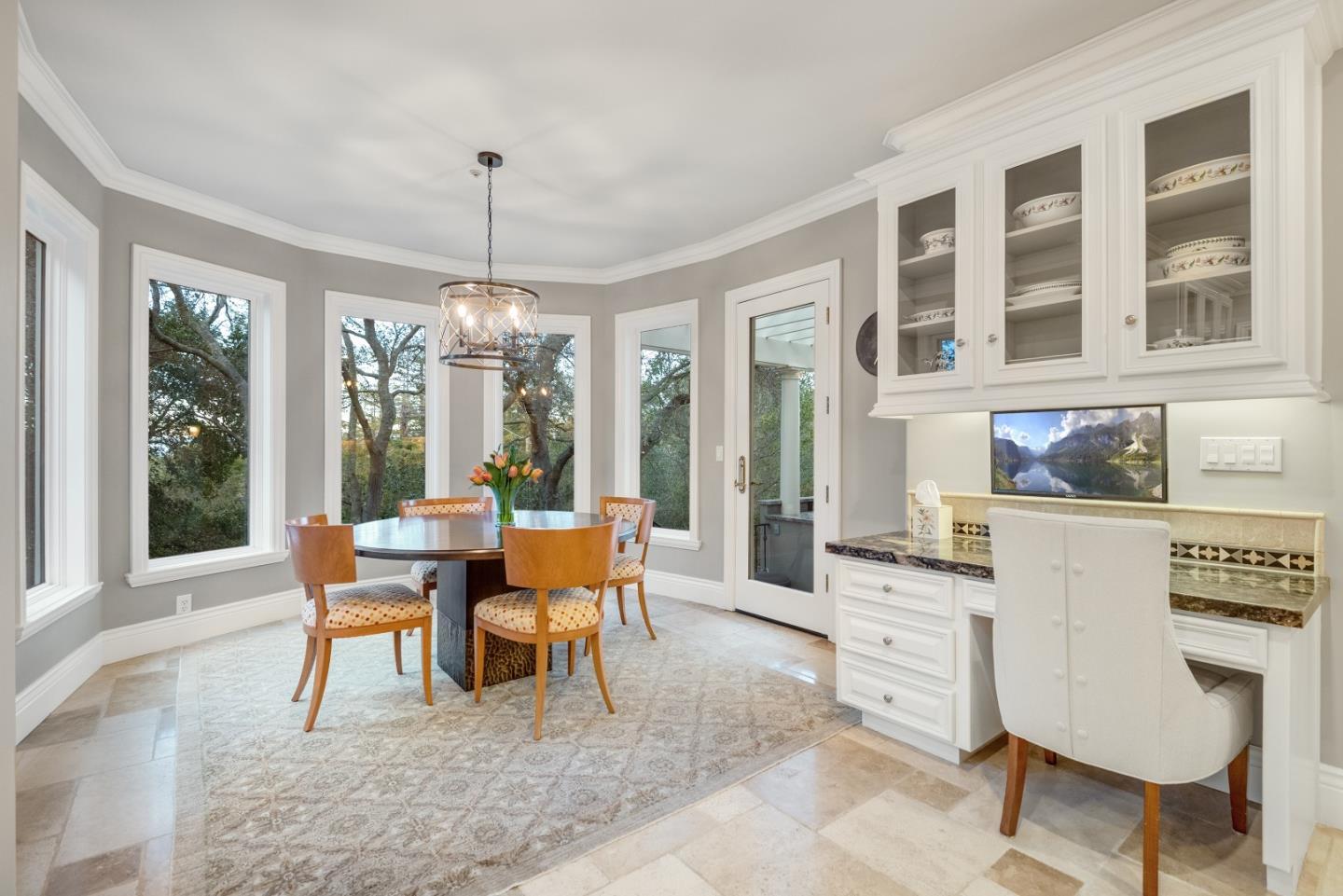 Detail Gallery Image 22 of 81 For 17150 Los Robles Way, Los Gatos,  CA 95030 - 4 Beds | 5/1 Baths