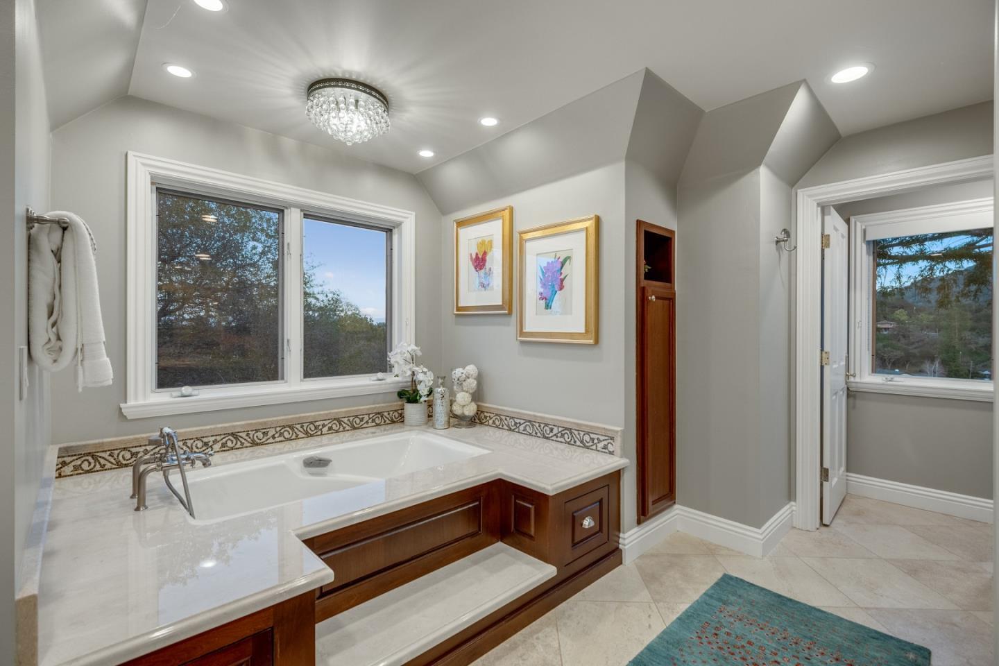 Detail Gallery Image 38 of 81 For 17150 Los Robles Way, Los Gatos,  CA 95030 - 4 Beds | 5/1 Baths