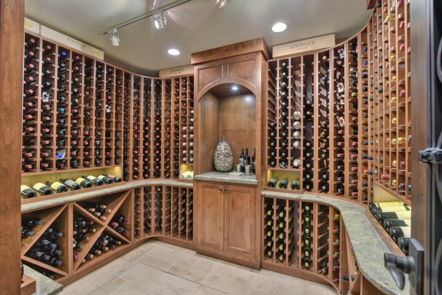 Detail Gallery Image 63 of 81 For 17150 Los Robles Way, Los Gatos,  CA 95030 - 4 Beds | 5/1 Baths