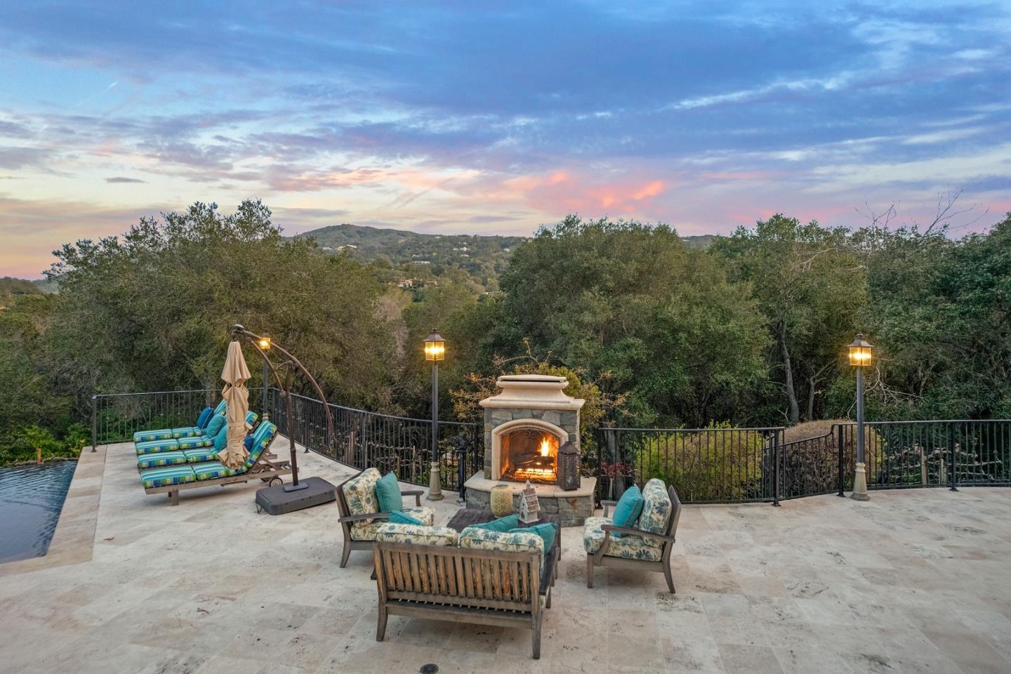 Detail Gallery Image 71 of 81 For 17150 Los Robles Way, Los Gatos,  CA 95030 - 4 Beds | 5/1 Baths