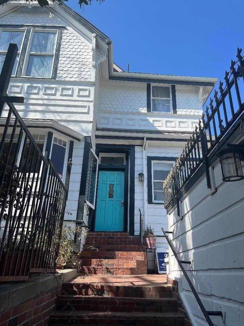Detail Gallery Image 14 of 68 For 118 1st St, Santa Cruz,  CA 95060 - – Beds | – Baths