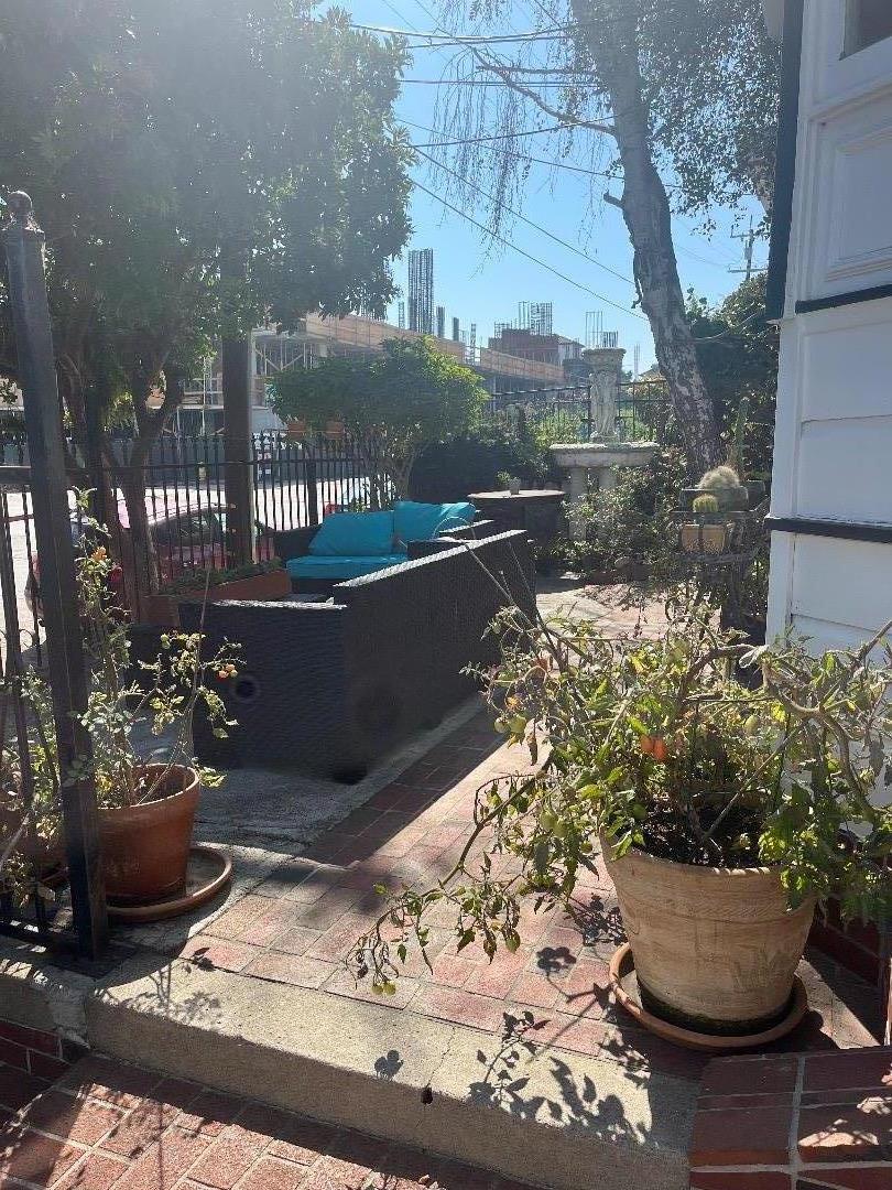 Detail Gallery Image 6 of 68 For 118 1st St, Santa Cruz,  CA 95060 - – Beds | – Baths