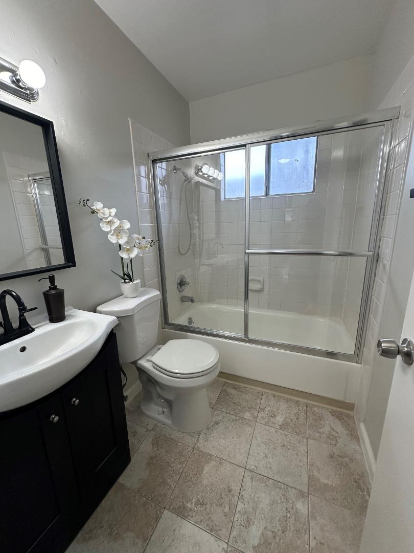 Detail Gallery Image 9 of 13 For 766 Warring Dr #4,  San Jose,  CA 95123 - 2 Beds | 1 Baths