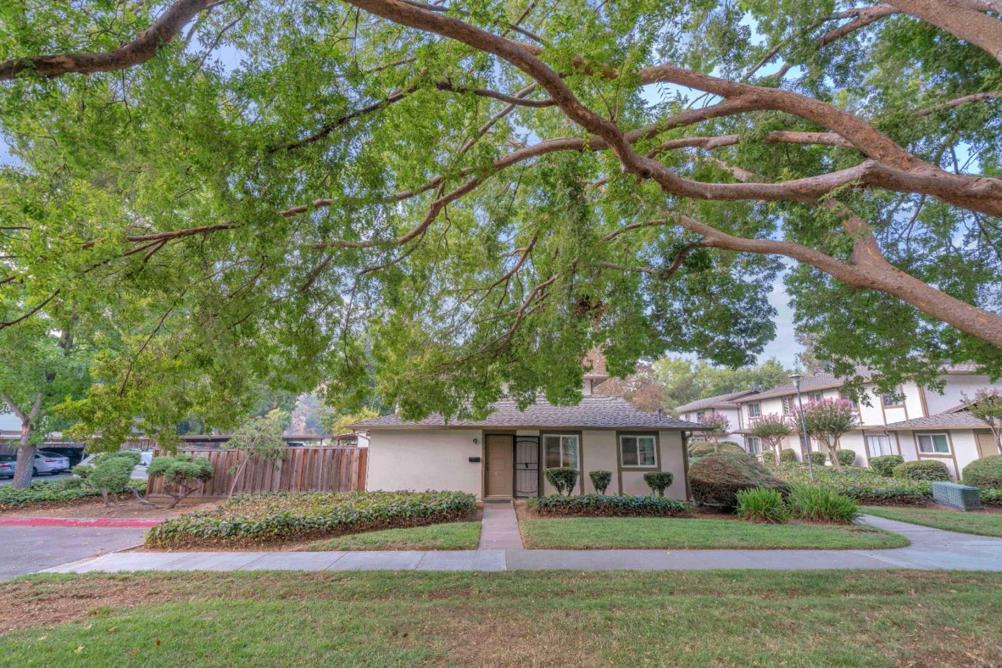 Detail Gallery Image 1 of 1 For 185 Valley Park Cir, San Jose,  CA 95139 - 2 Beds | 1 Baths