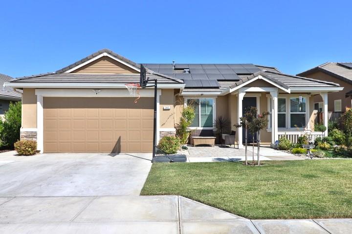 Detail Gallery Image 1 of 1 For 545 San Joaquin Ct, Hollister,  CA 95023 - 3 Beds | 2 Baths