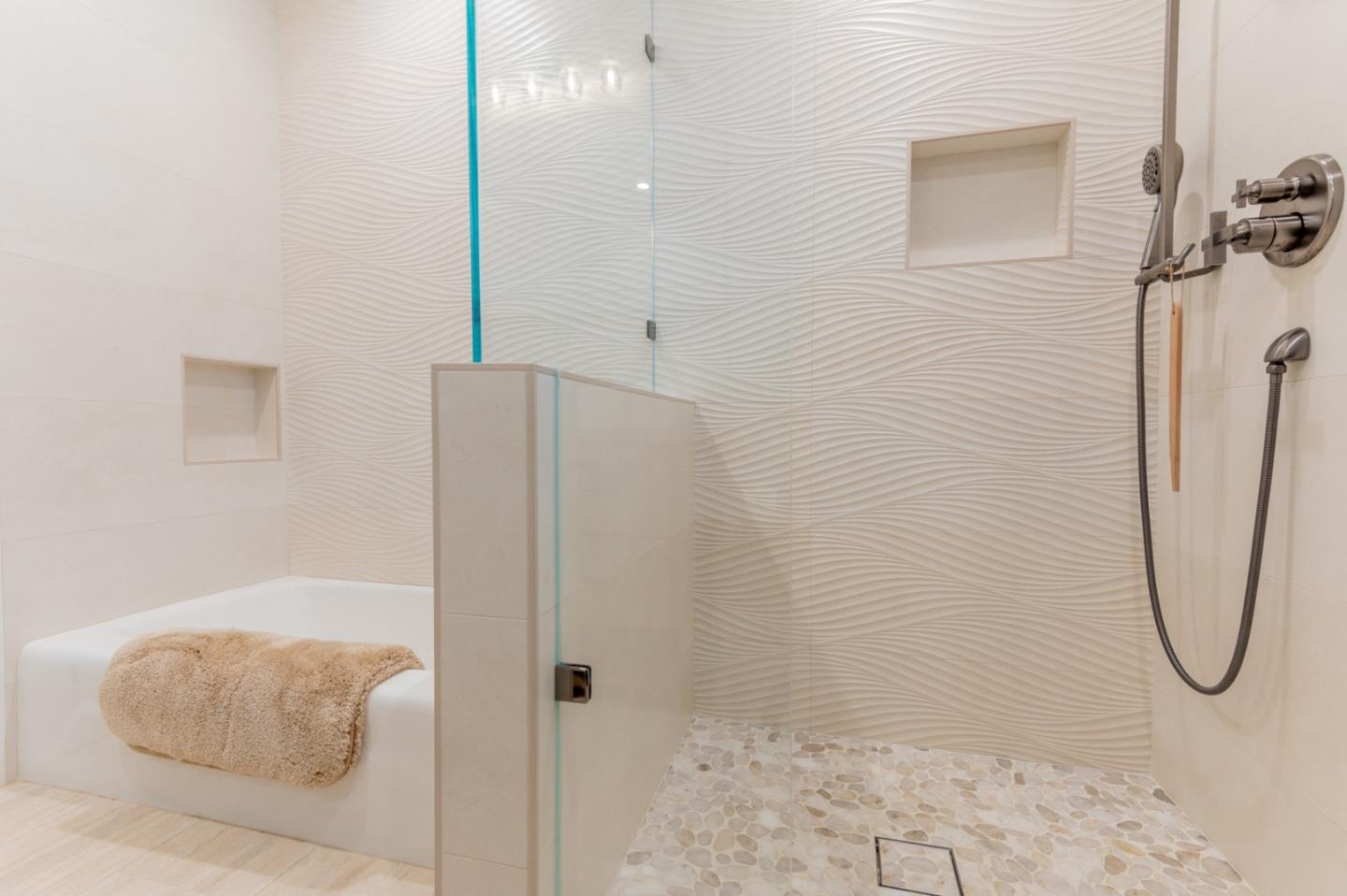 Detail Gallery Image 28 of 49 For 66 Rancho Rd, Carmel Valley,  CA 93924 - 4 Beds | 3/1 Baths