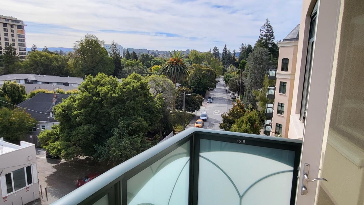 10 Crystal Springs Road # 1503, San Mateo, California 94402, 2 Bedrooms Bedrooms, ,3 BathroomsBathrooms,Residential,For Sale,10 Crystal Springs Road # 1503,ML81943026