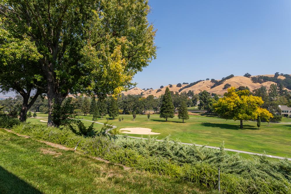 Detail Gallery Image 1 of 1 For 3136 Tice Creek Dr #6,  Walnut Creek,  CA 94595 - 2 Beds | 2 Baths