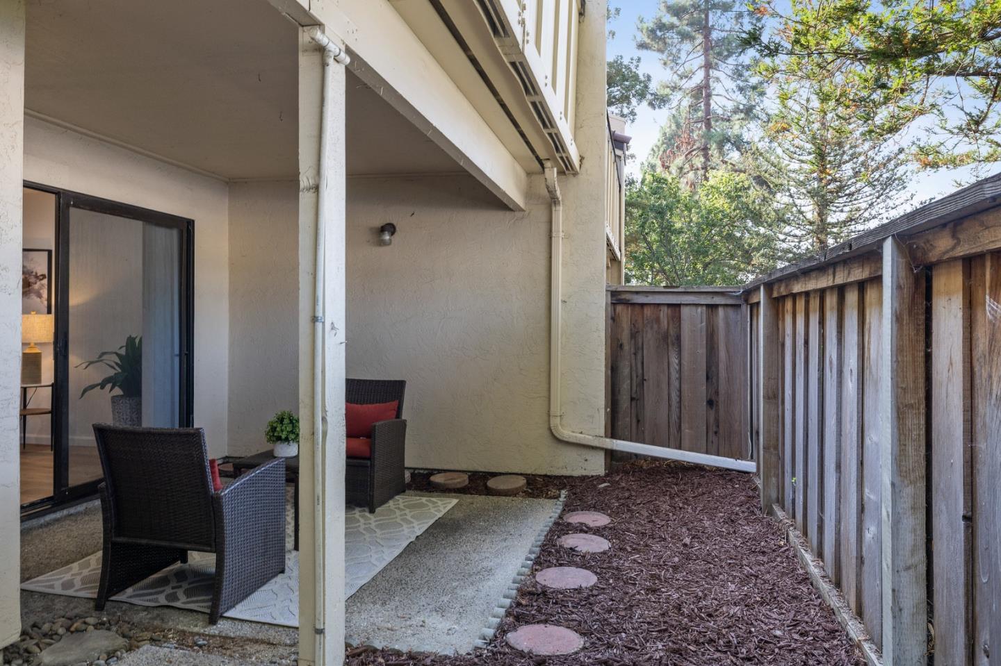Detail Gallery Image 14 of 18 For 3338 Kimber Ct #7,  San Jose,  CA 95124 - 2 Beds | 1 Baths