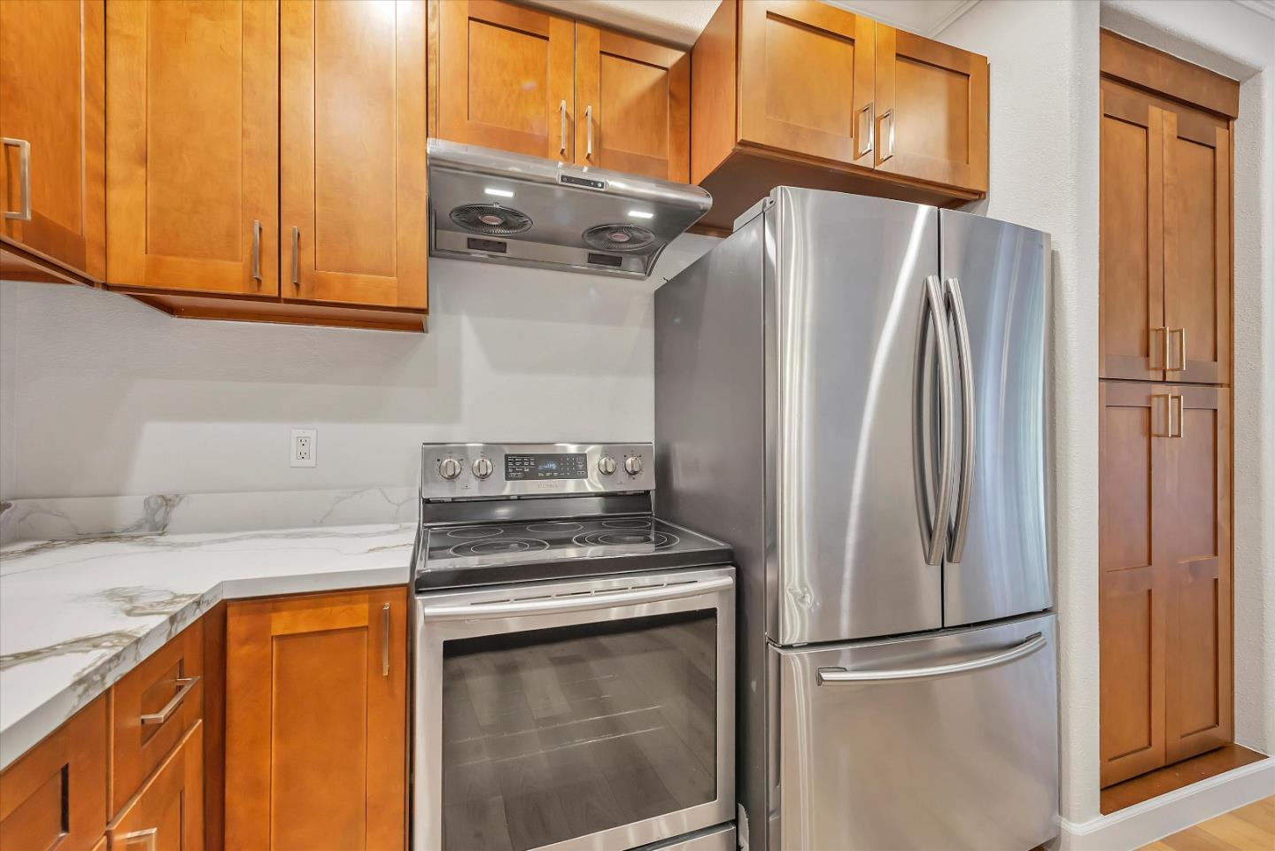 Detail Gallery Image 12 of 32 For 2330 University Ave #190,  East Palo Alto,  CA 94303 - 3 Beds | 2 Baths