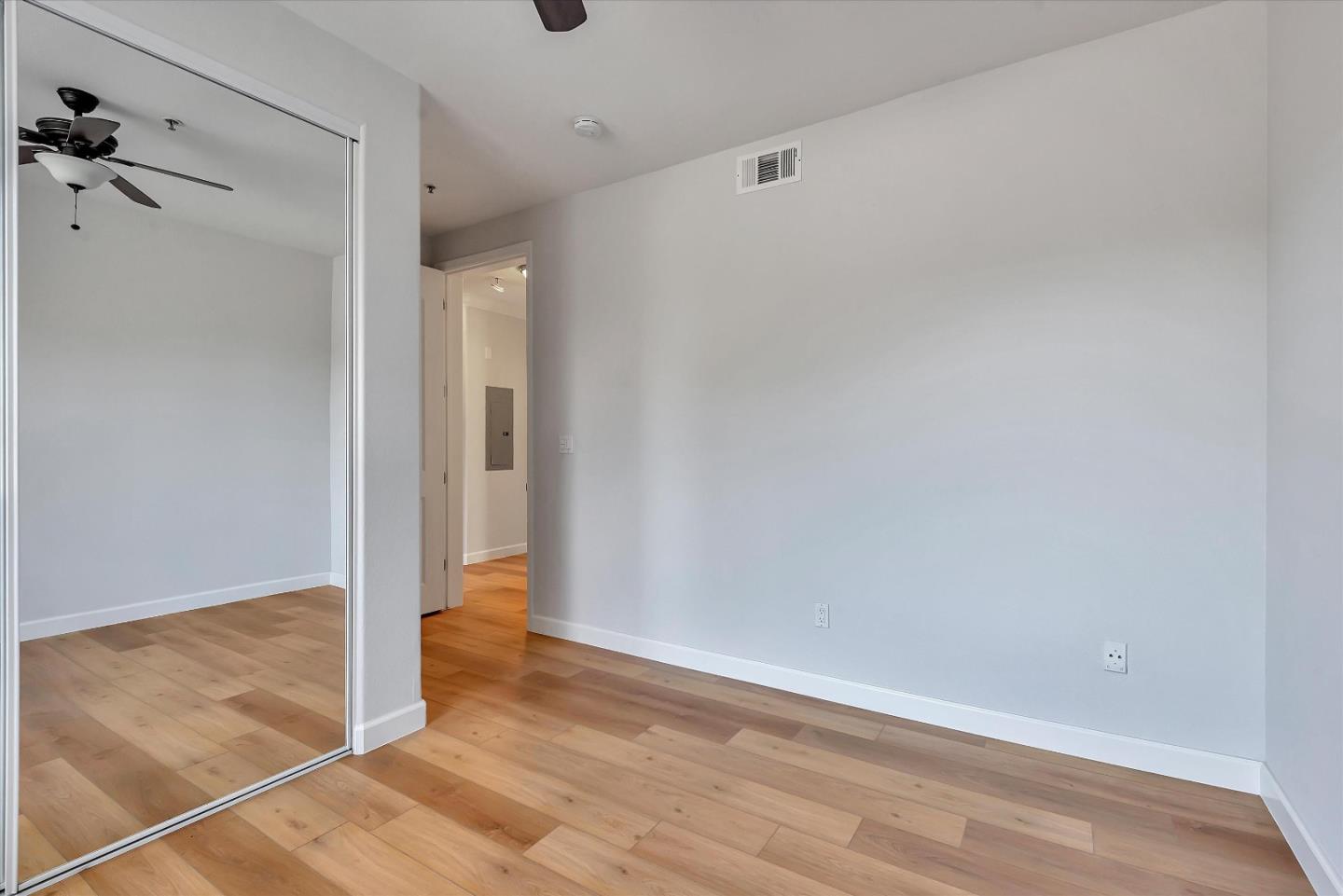 Detail Gallery Image 20 of 32 For 2330 University Ave #190,  East Palo Alto,  CA 94303 - 3 Beds | 2 Baths