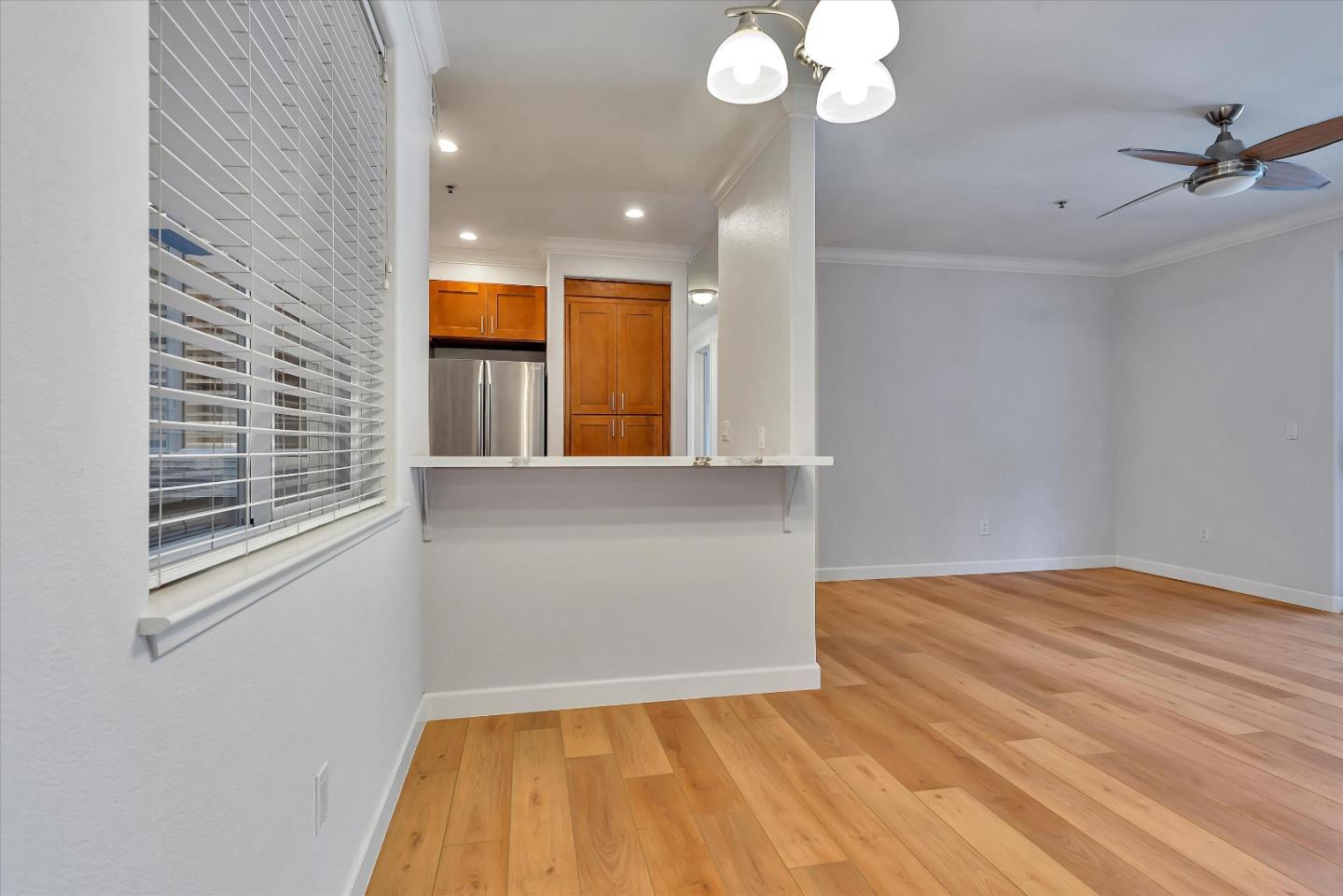 Detail Gallery Image 6 of 32 For 2330 University Ave #190,  East Palo Alto,  CA 94303 - 3 Beds | 2 Baths