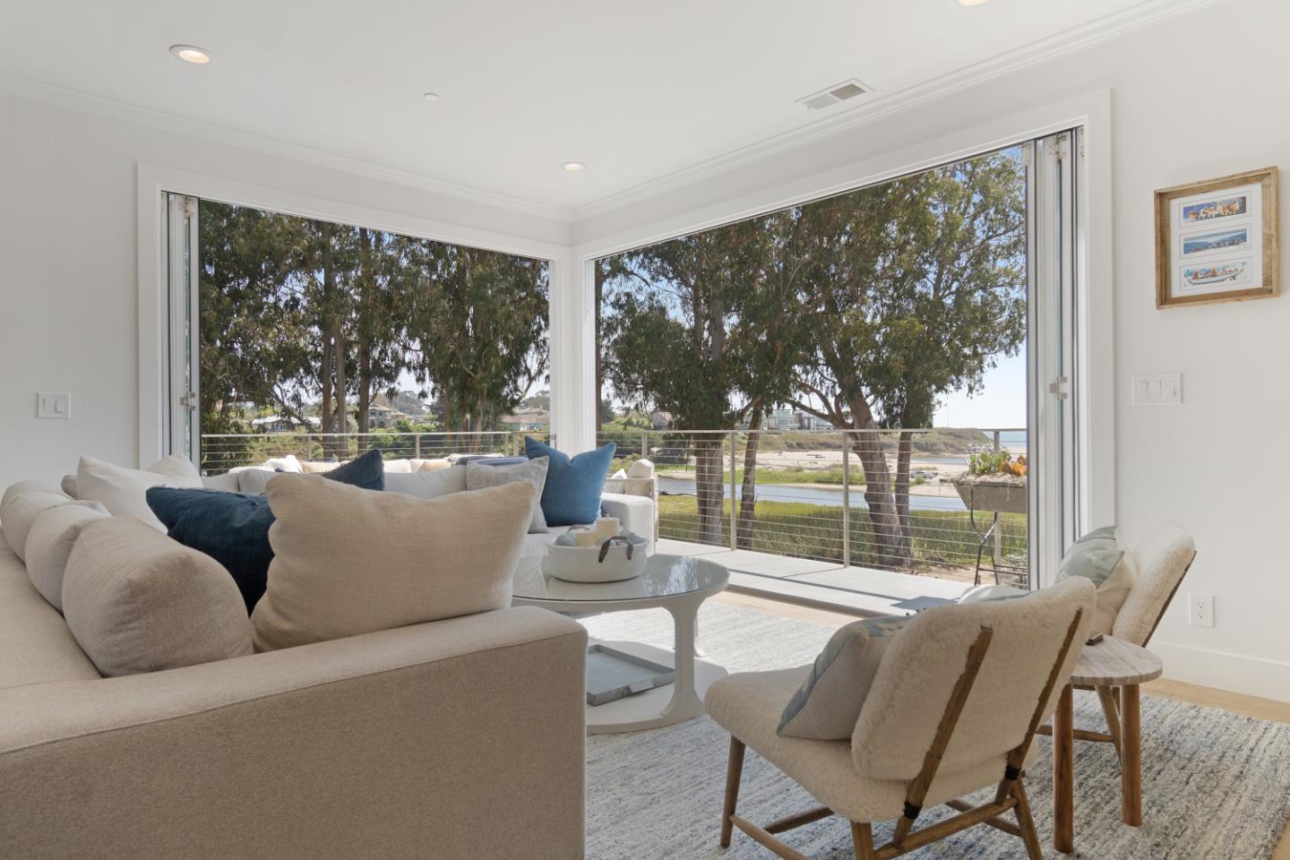 Photo of 495 Coastview Dr in Santa Cruz, CA