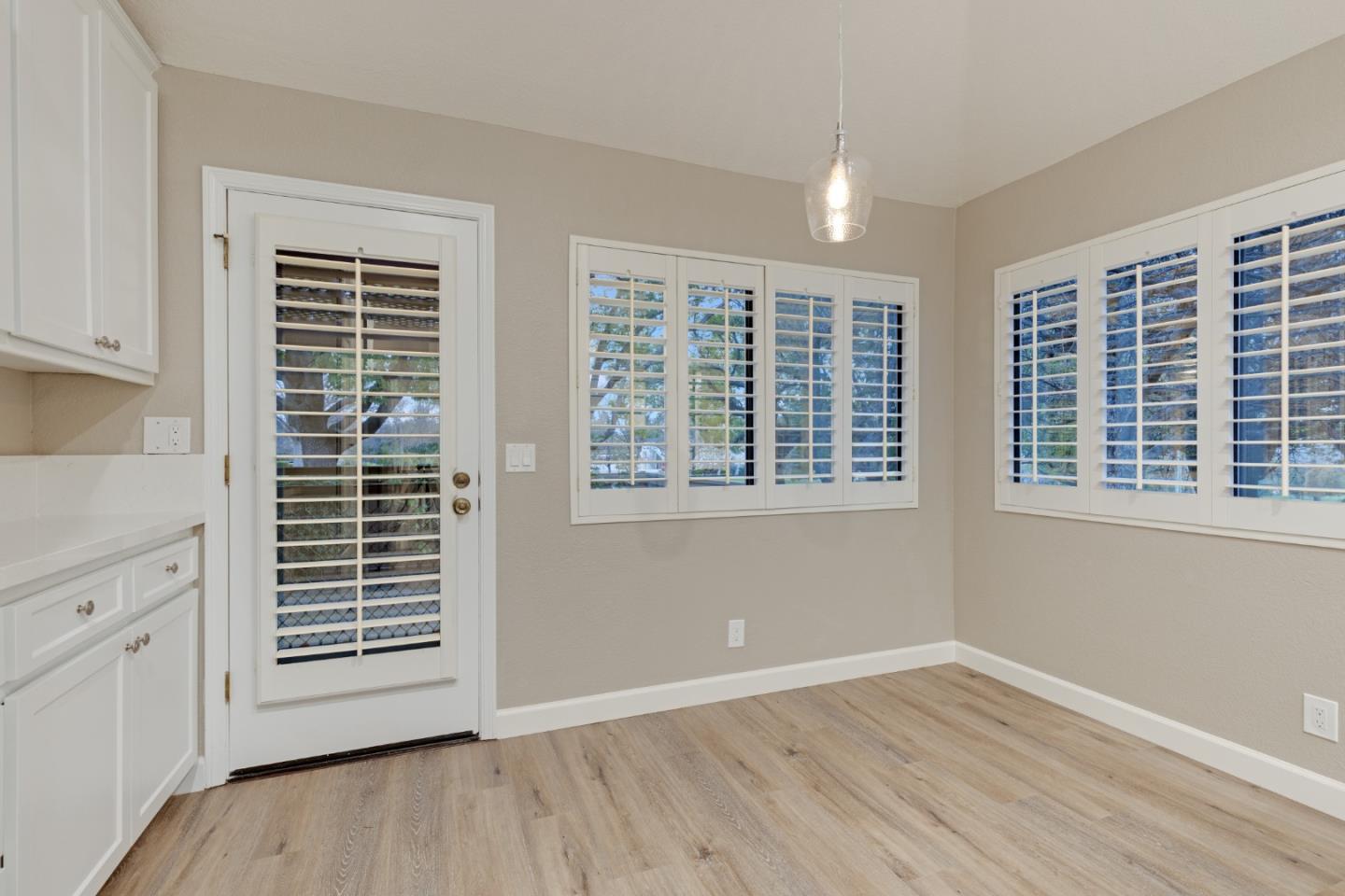 Detail Gallery Image 11 of 36 For 7506 Deveron Ct, San Jose,  CA 95135 - 2 Beds | 2/1 Baths