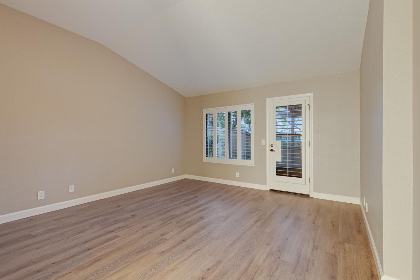 Detail Gallery Image 15 of 36 For 7506 Deveron Ct, San Jose,  CA 95135 - 2 Beds | 2/1 Baths