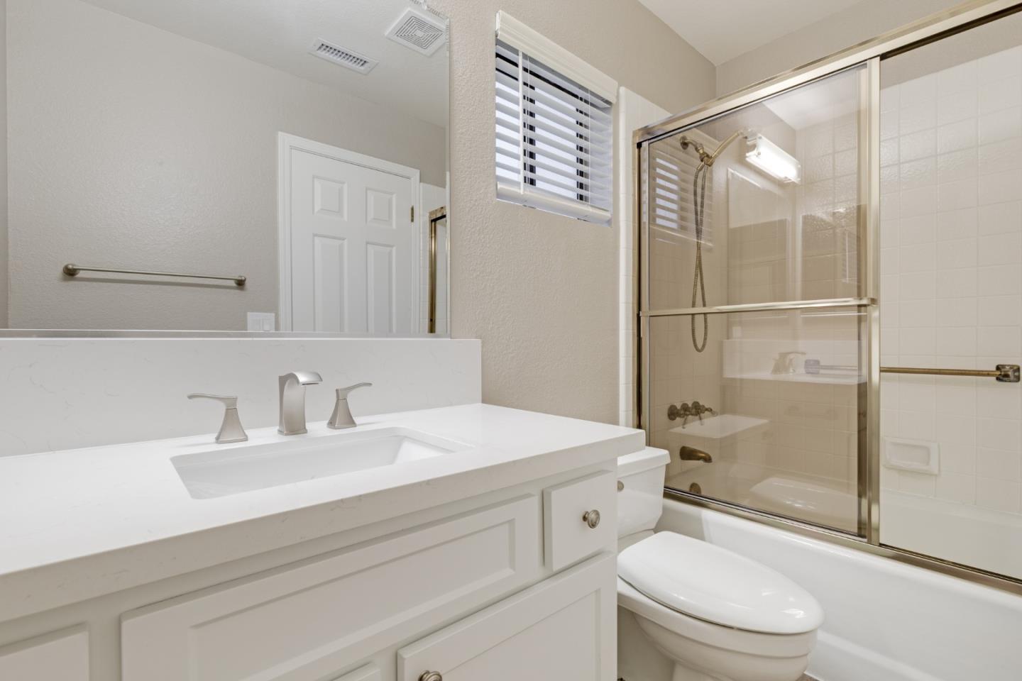 Detail Gallery Image 21 of 36 For 7506 Deveron Ct, San Jose,  CA 95135 - 2 Beds | 2/1 Baths