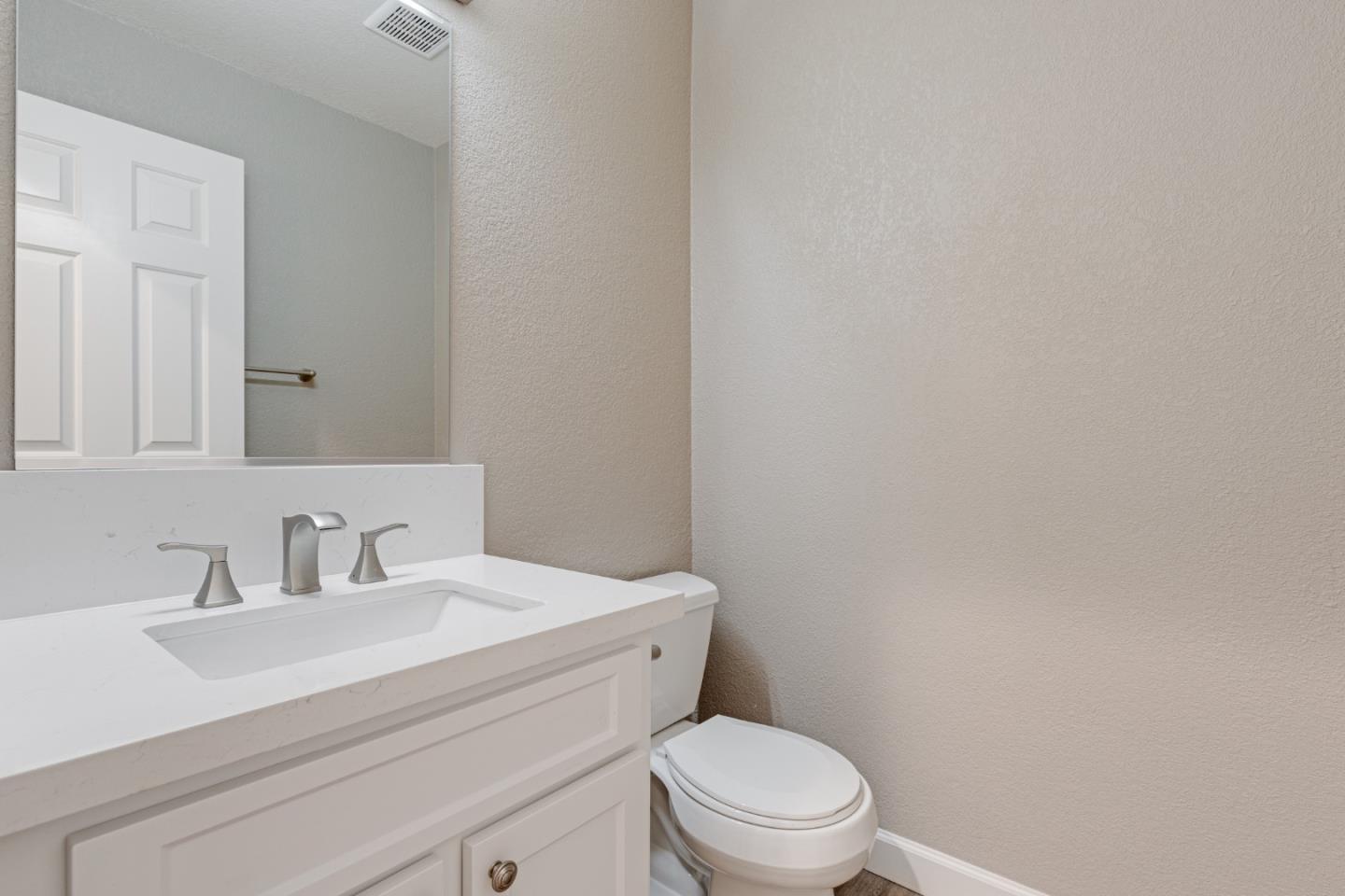 Detail Gallery Image 23 of 36 For 7506 Deveron Ct, San Jose,  CA 95135 - 2 Beds | 2/1 Baths