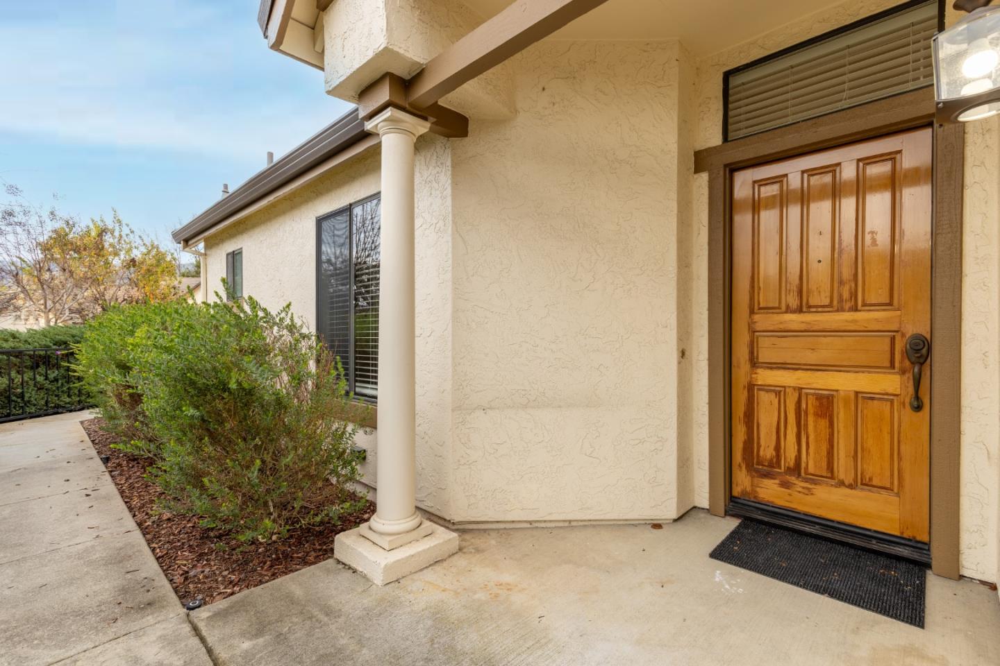 Detail Gallery Image 3 of 36 For 7506 Deveron Ct, San Jose,  CA 95135 - 2 Beds | 2/1 Baths