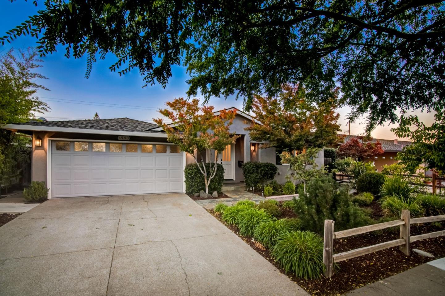 Detail Gallery Image 1 of 1 For 4993 Grimsby Dr, San Jose,  CA 95130 - 4 Beds | 2/1 Baths