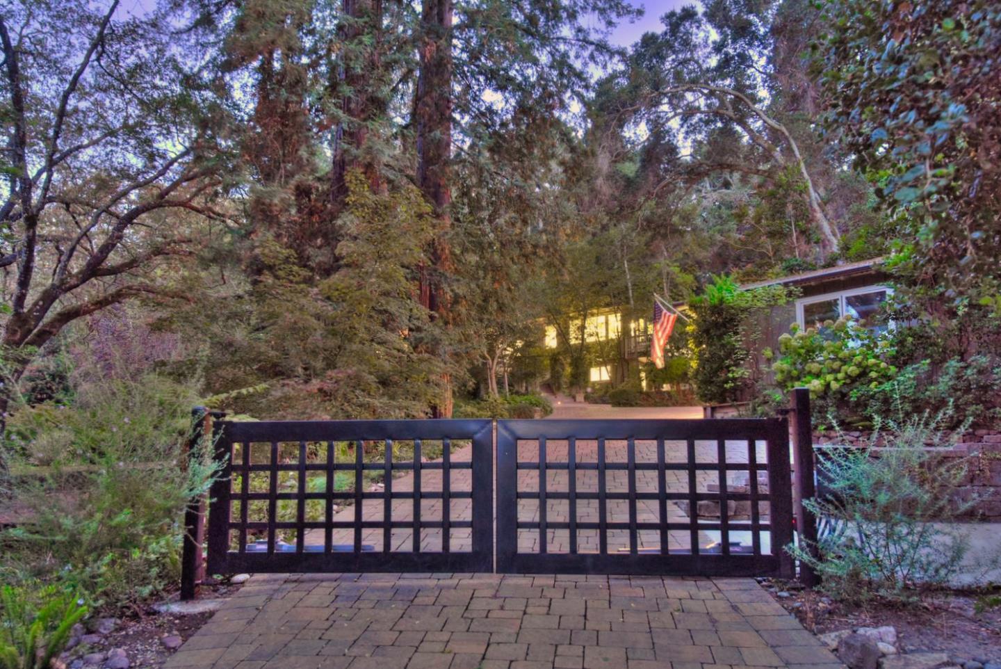 Detail Gallery Image 1 of 78 For 1077 Portola Rd, Portola Valley,  CA 94028 - 5 Beds | 3/1 Baths