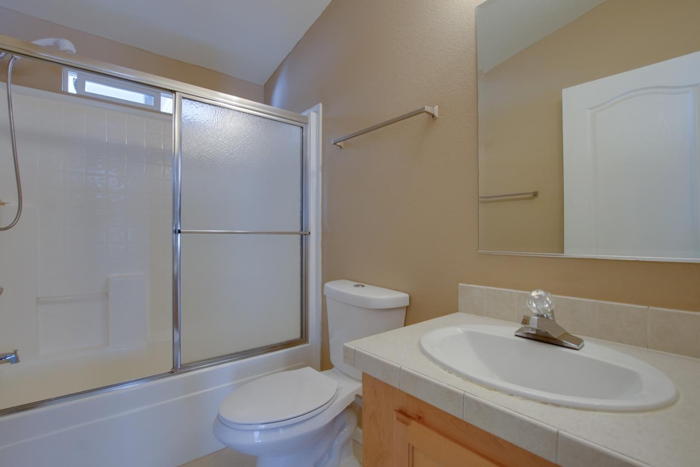 Detail Gallery Image 21 of 33 For 2900 Fairview #4,  Hollister,  CA 95023 - 3 Beds | 2 Baths