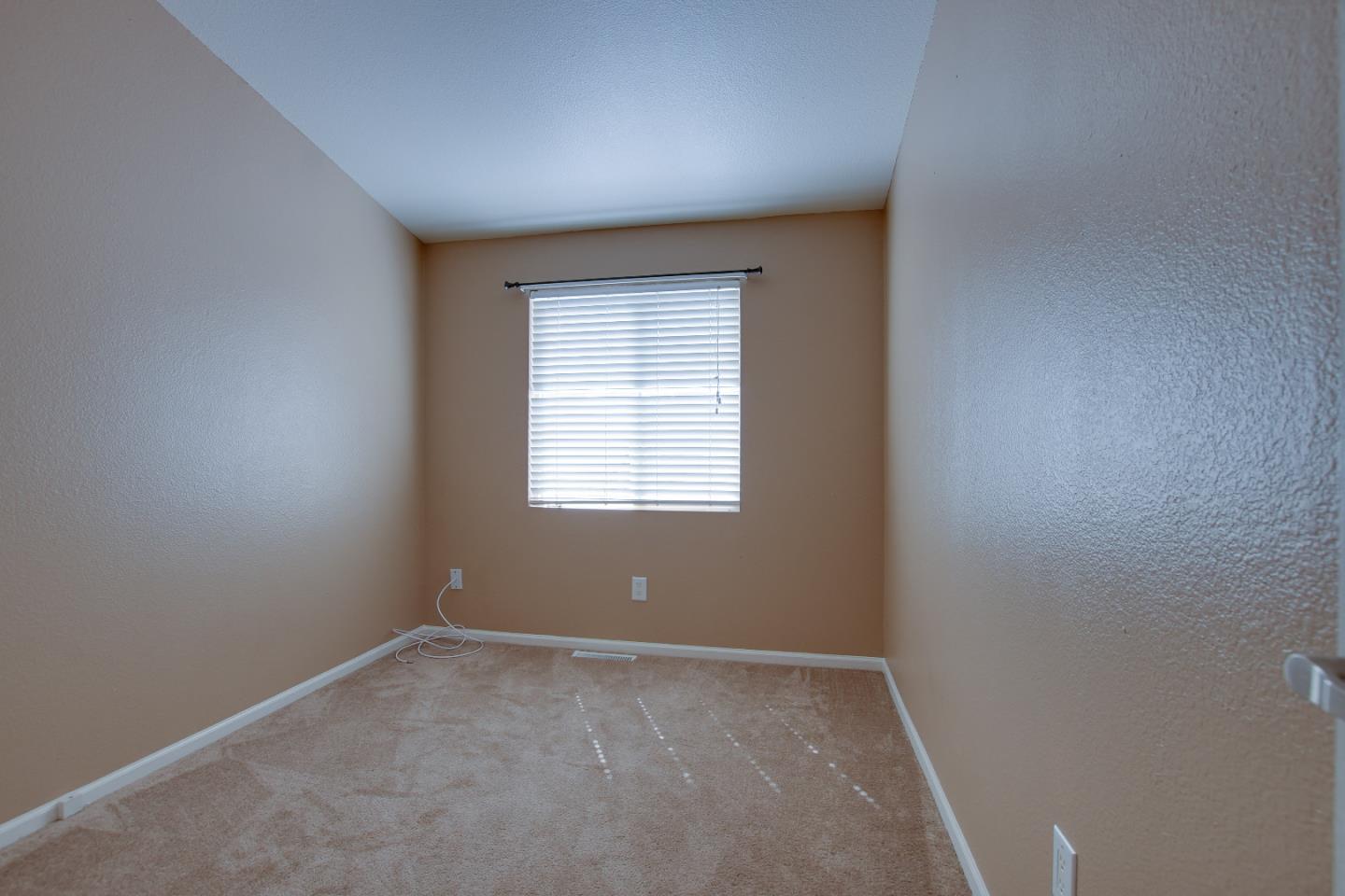 Detail Gallery Image 22 of 33 For 2900 Fairview #4,  Hollister,  CA 95023 - 3 Beds | 2 Baths