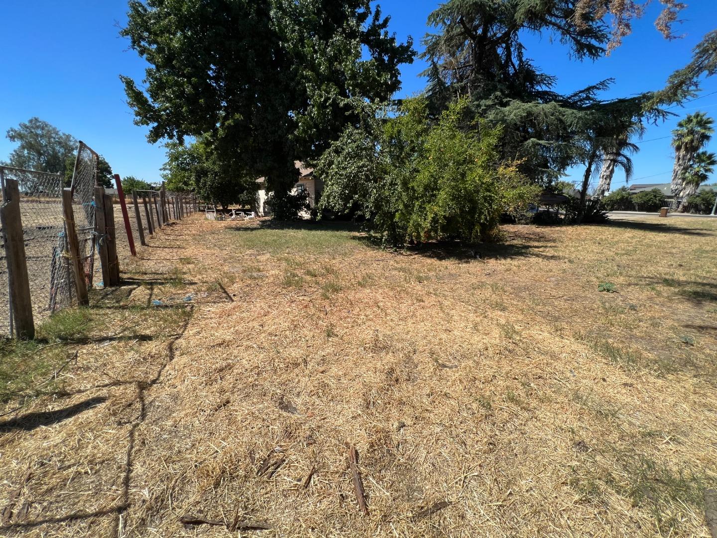 Detail Gallery Image 31 of 66 For 7369 Gertrude Ave, Winton,  CA 95388 - 3 Beds | 1 Baths