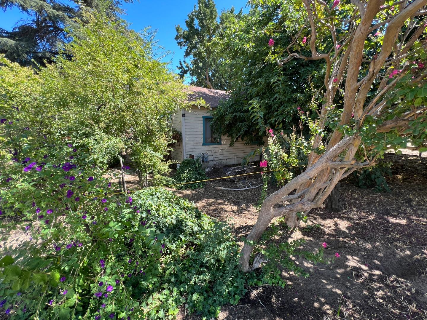 Detail Gallery Image 8 of 66 For 7369 Gertrude Ave, Winton,  CA 95388 - 3 Beds | 1 Baths