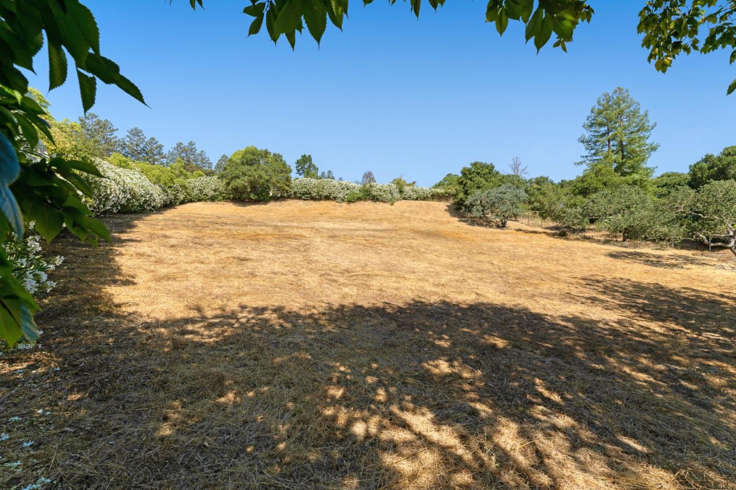 309 Olive Hill Ln, Woodside, CA 94062 Beds Baths (Active) ML81943237 MLSL