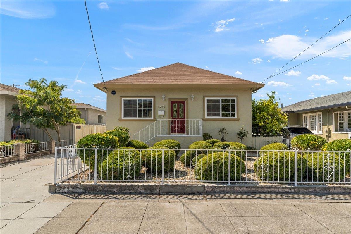 Detail Gallery Image 1 of 1 For 1226 Lincoln St, Santa Clara,  CA 95050 - 3 Beds | 2 Baths