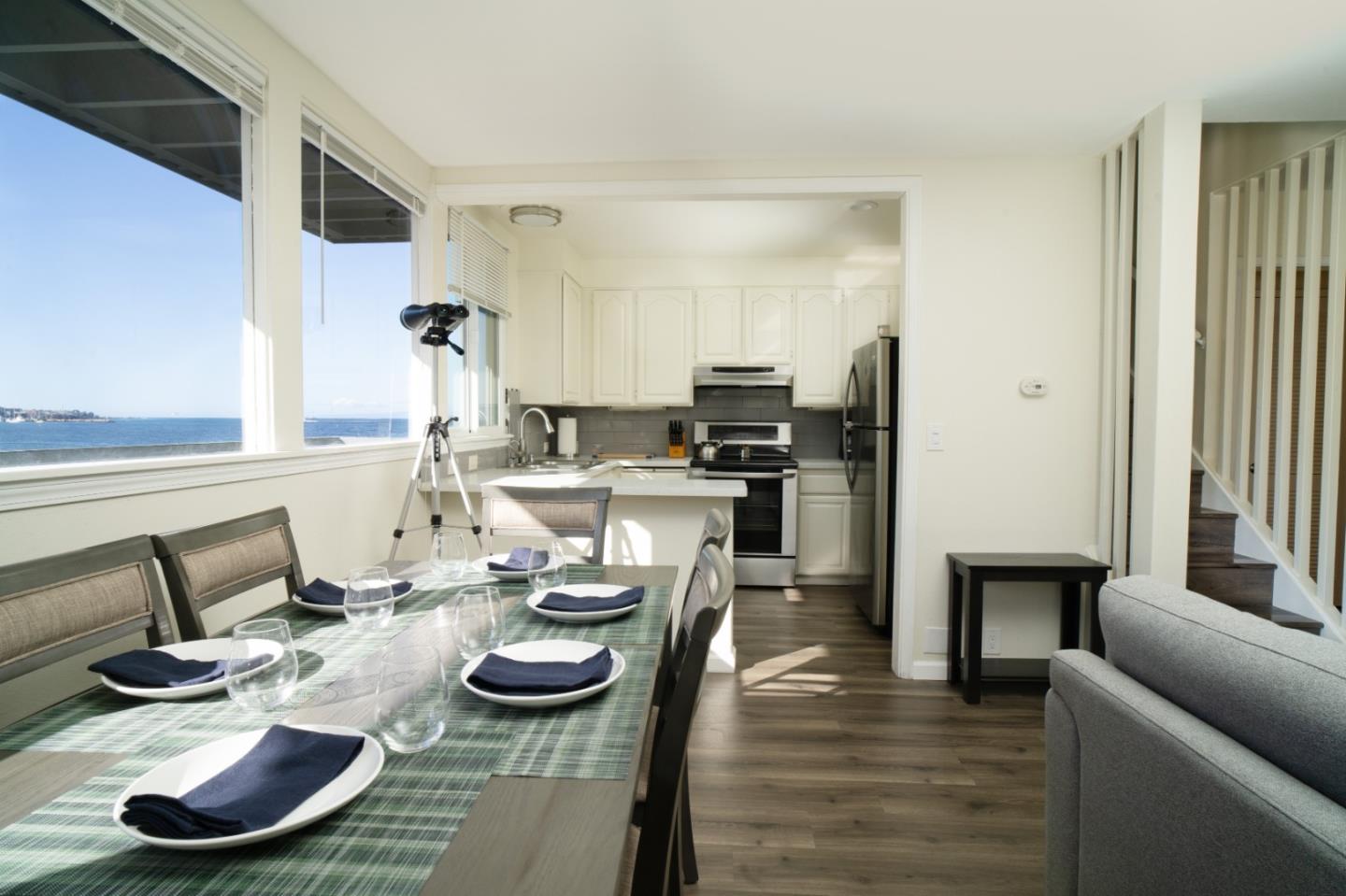 Detail Gallery Image 3 of 21 For 23 La Playa St, Monterey,  CA 93940 - 2 Beds | 2/1 Baths