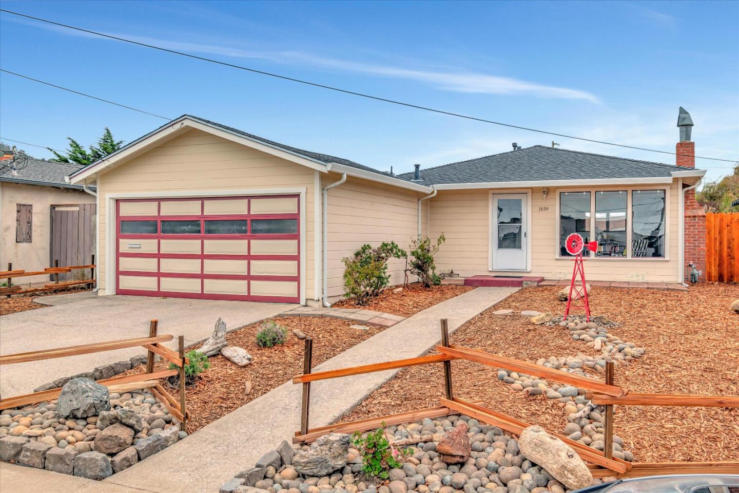 Detail Gallery Image 1 of 48 For 1159 De Solo Dr, Pacifica,  CA 94044 - 3 Beds | 1 Baths