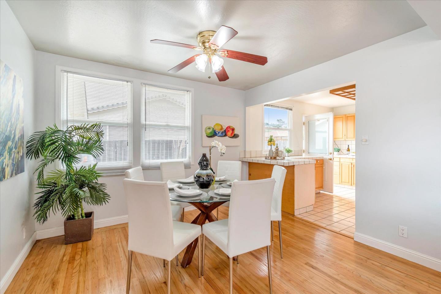 Detail Gallery Image 26 of 48 For 1159 De Solo Dr, Pacifica,  CA 94044 - 3 Beds | 1 Baths