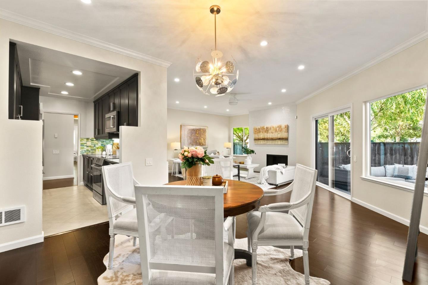 Detail Gallery Image 15 of 48 For 919 Shoreline Dr, San Mateo,  CA 94404 - 2 Beds | 2 Baths