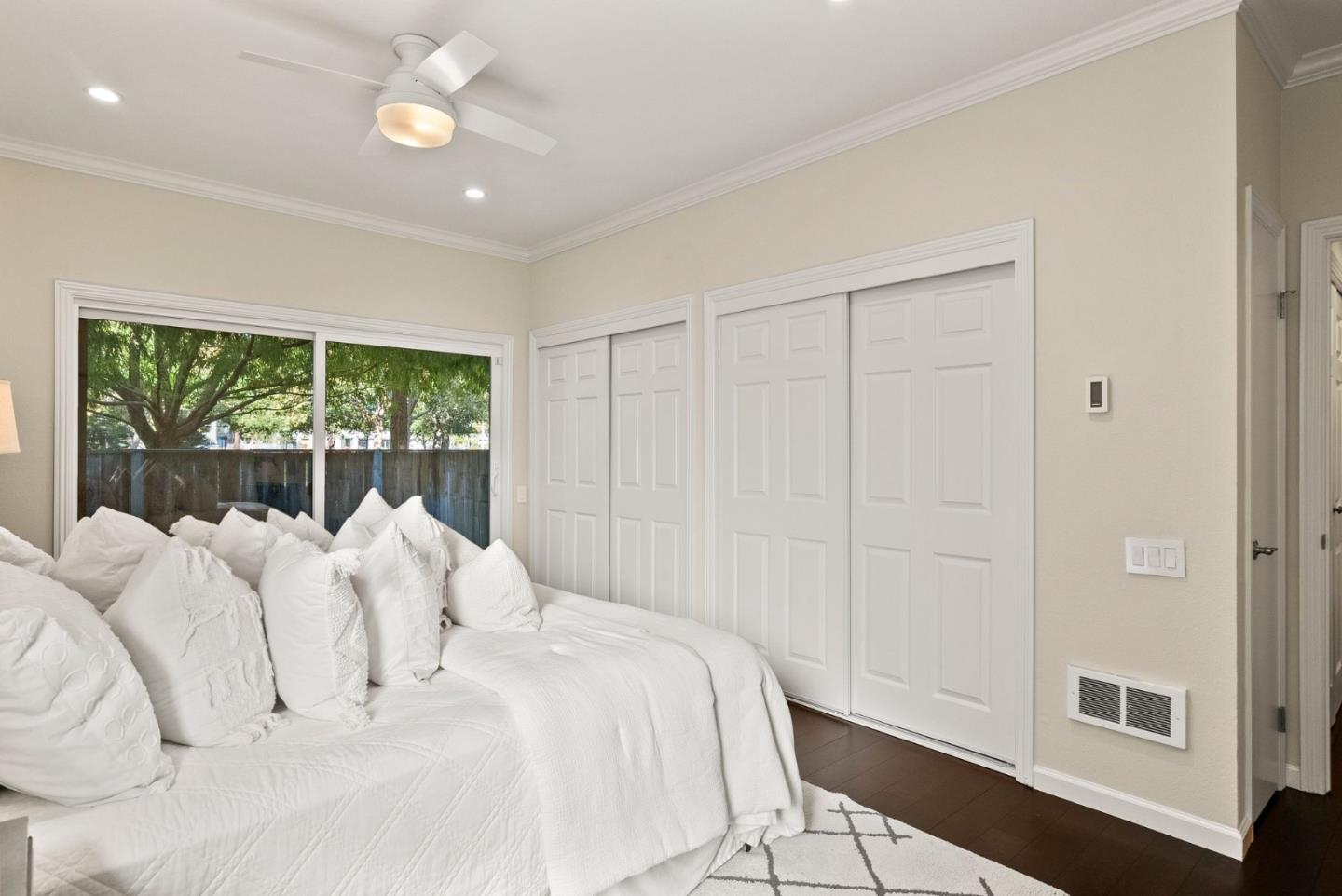 Detail Gallery Image 21 of 48 For 919 Shoreline Dr, San Mateo,  CA 94404 - 2 Beds | 2 Baths